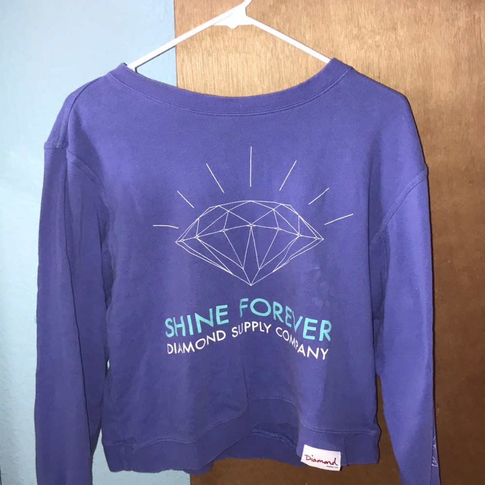 Diamond crew neck